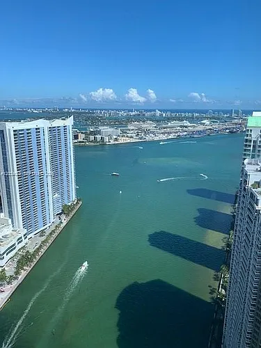 465 Brickell Ave Photo 1