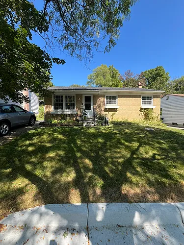 2104 Winewood Ave Photo 1