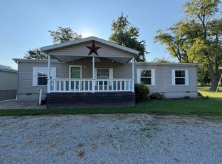 212 E Monroe St, Keenes, IL 62851