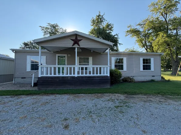 212 E Monroe St, Keenes, IL 62851