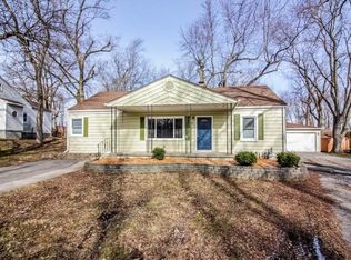 69 Indian Trl, Merrillville, IN 46410