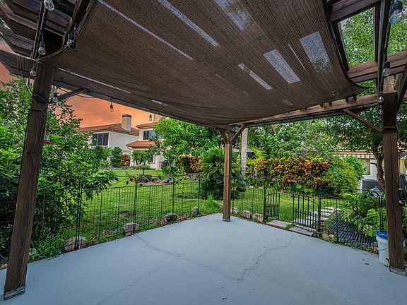 5th image of 3787 Sawgrass Dr