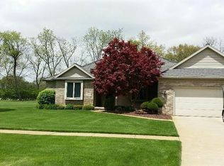 2550 Meadowbrook Ln, Jackson, MI 49201
