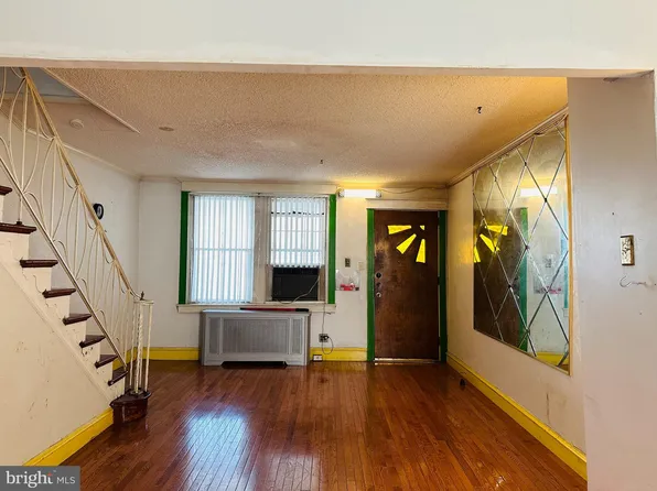 5740 N Howard St, Philadelphia, PA 19120