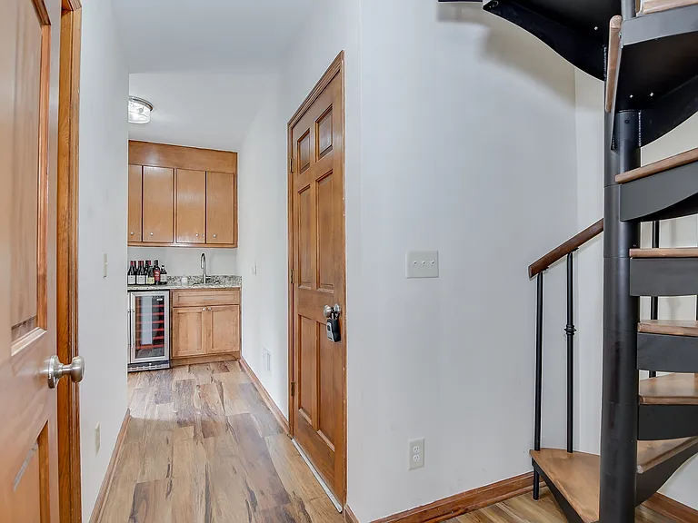 4117 Knollcrest Cir N — Photo 20