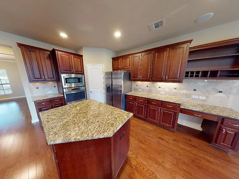 5705 Lipan Apache Bnd — Photo 12