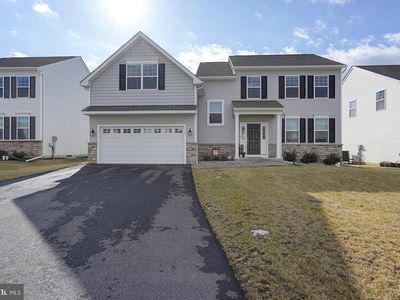 110 Petrelia Dr, Honey Brook, PA, 19344