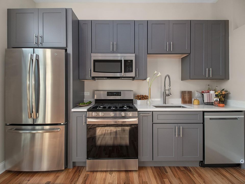 1st image of 3120 N Broadway St #303