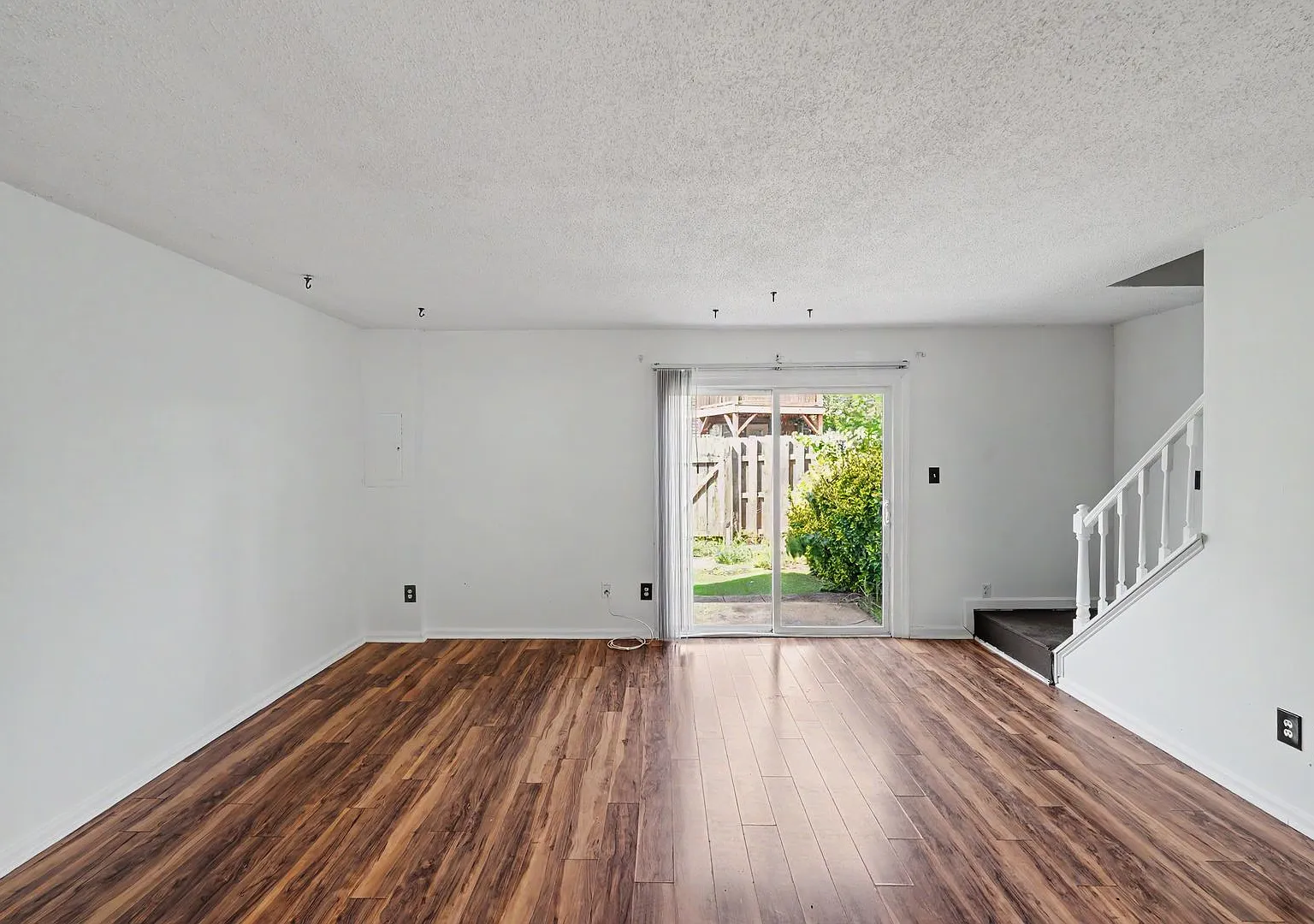 3BR/2.5BA Condo with Private Patio in University Area! — Photo 3