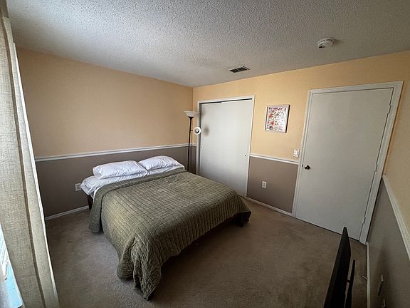 4th image of 1722 Mandavilla Dr