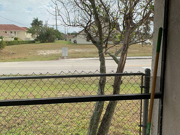 3rd image of 917 Cape Coral Pkwy W #1-2