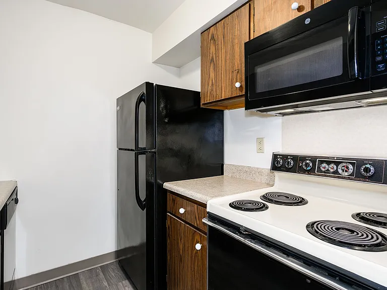 Oak Forest Apartments — Photo 48