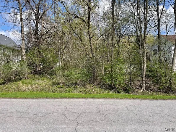 0 Stanhope Ct, New Hartford, NY 13413