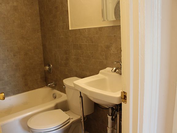 4th image of 287 Park Ave Unit 2
