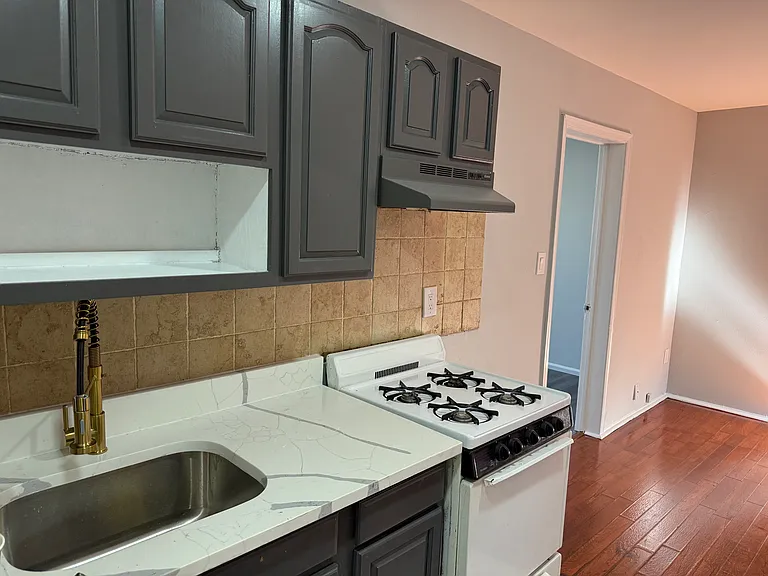 2271 John F Kennedy Blvd #203 — Photo 5