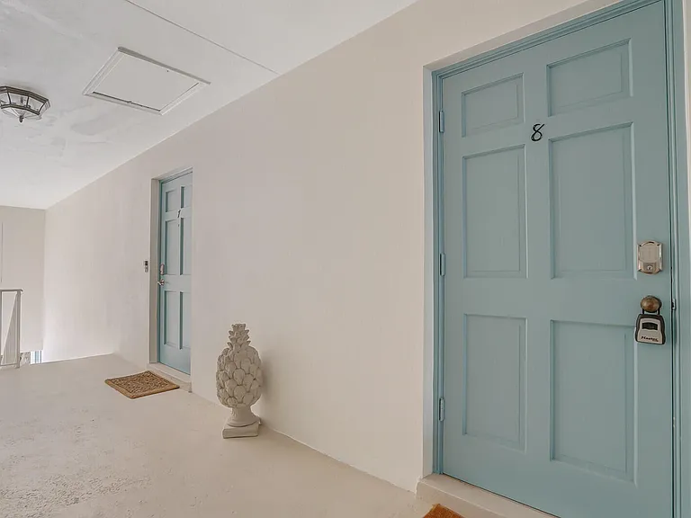 315 Venetian Dr #8 — Photo 26