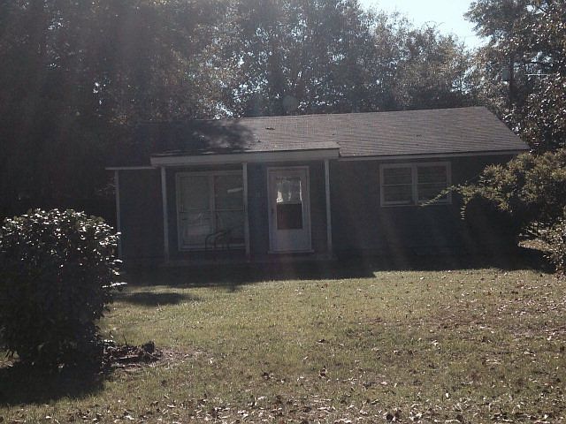 1st image of 387 Brannen St
