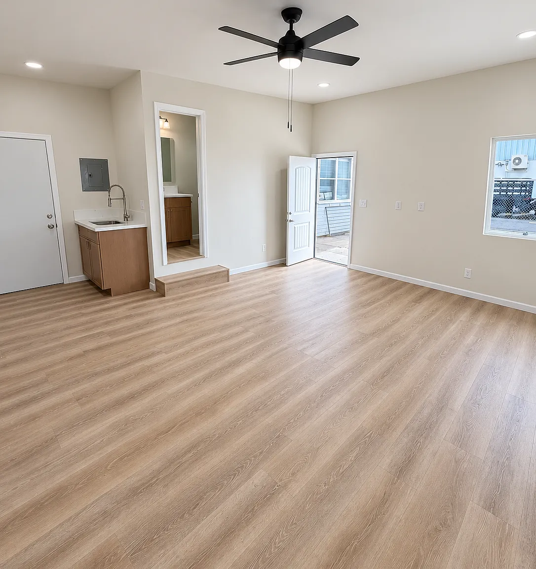 1768 Silva Street - 1768 D — Photo 4