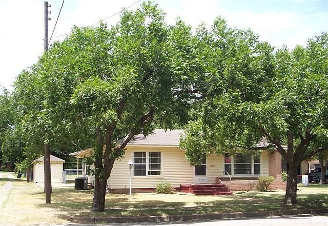 1st image of 409 N Reagan St
