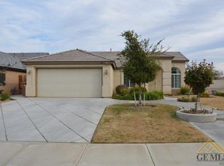 212 Emerald Isle Way, Bakersfield, CA 93314