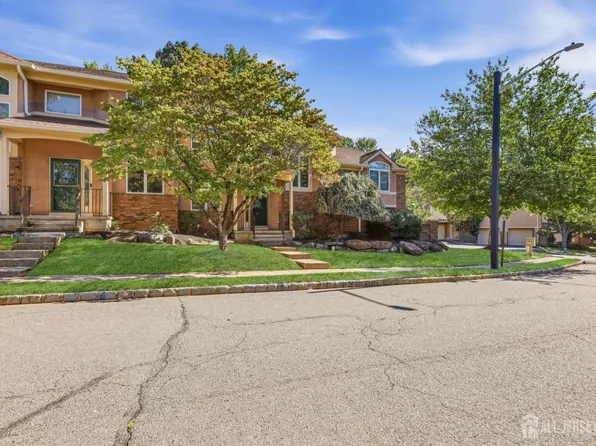 118 Kingsland Cir S, Monmouth Junction, NJ 08852