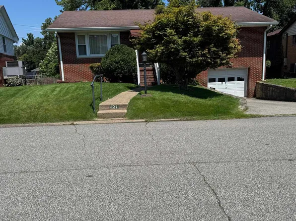 121 Willoughby Ave, Huntington, WV 25705