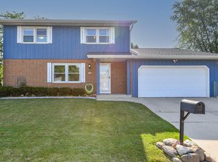 3401 Harmony Ln, South Milwaukee, WI 53172