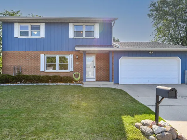 3401 Harmony LANE, South Milwaukee, WI 53172