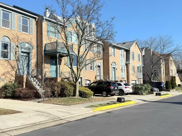 7339 Mallory Cir, Alexandria, VA 22315