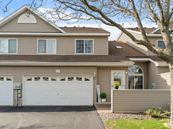 7297 Savanna Ct, Lino Lakes, MN 55014
