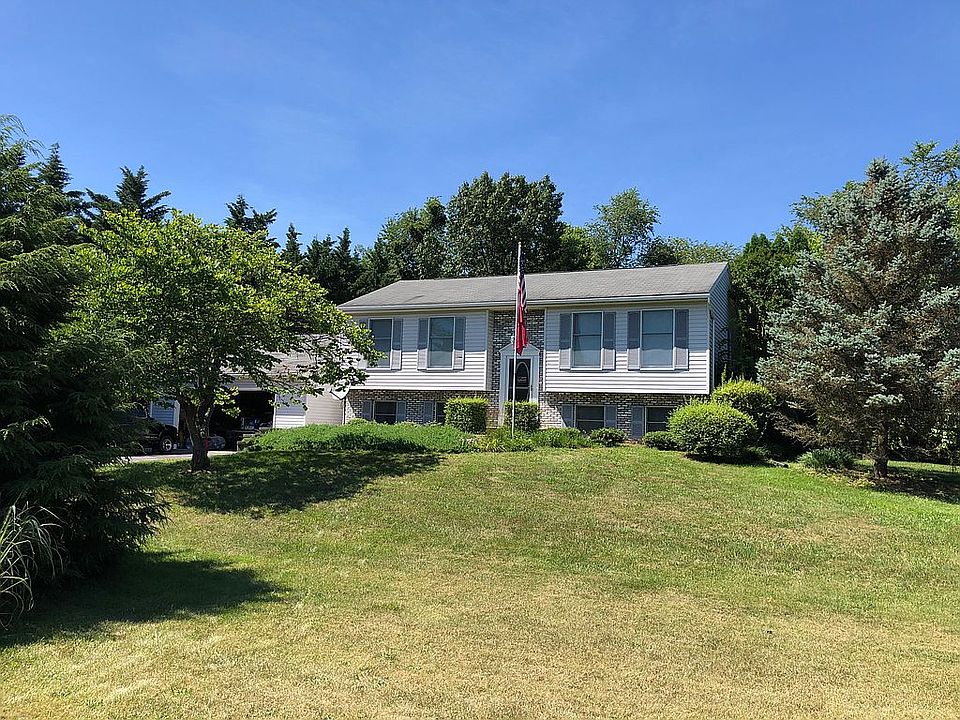1st image of 16320 Kaiser Ct