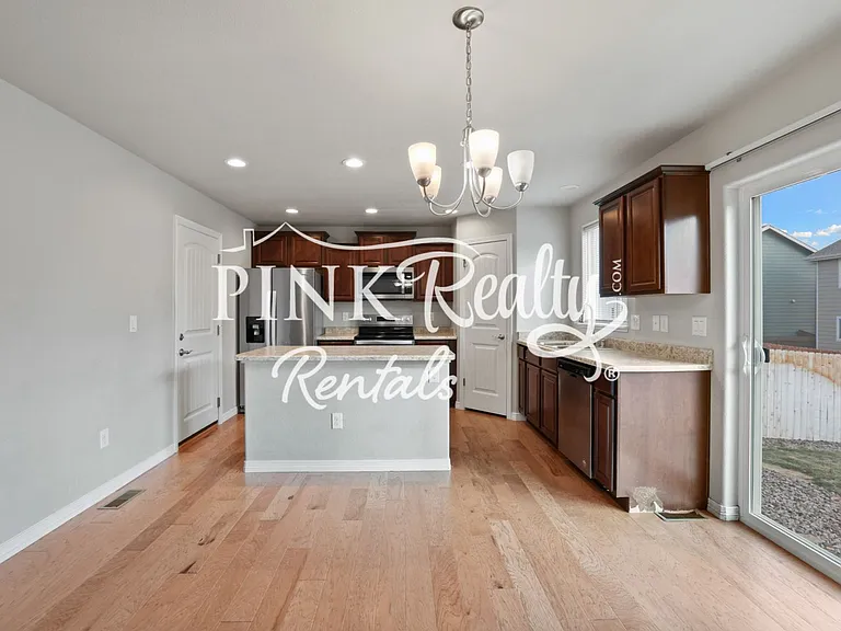 10897 Rowley Dr — Photo 11