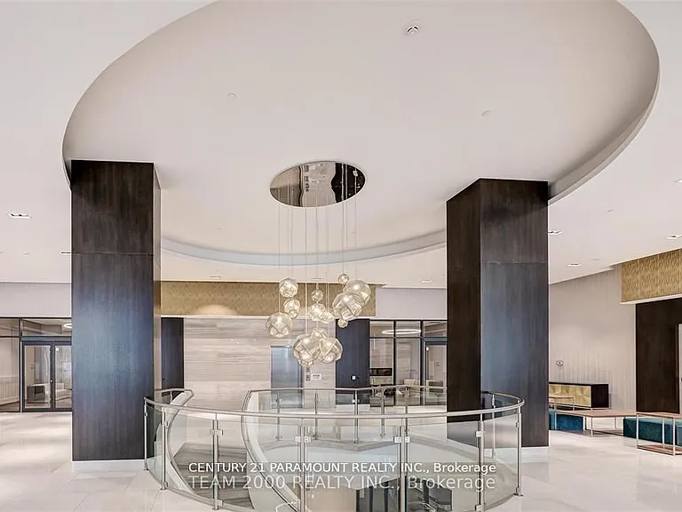 9000 Jane St #220 — Photo 3