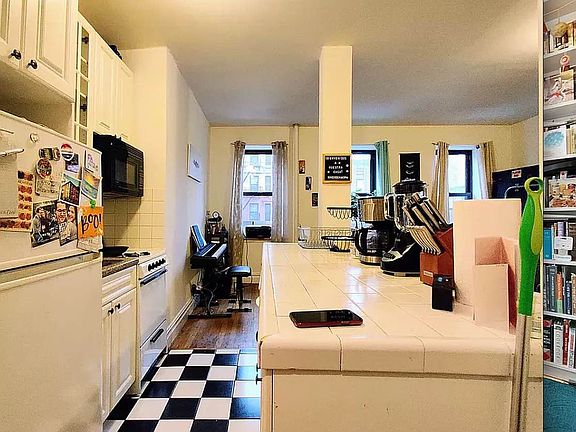 4th image of 101 E 116th St APT 4H