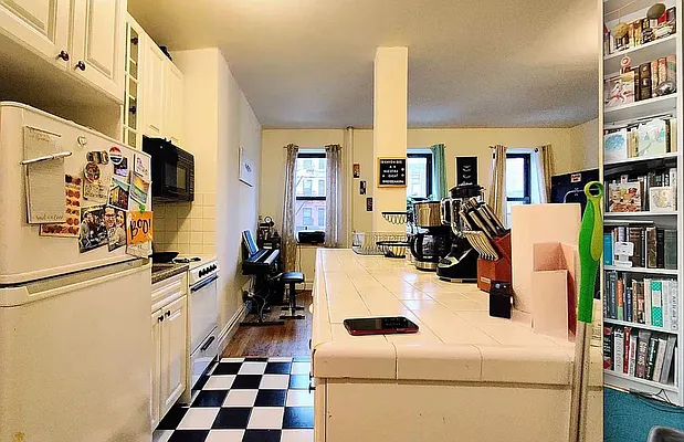 Rented by REAL New York | media 4