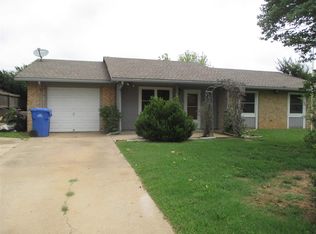 109 E D Ave, Cache, OK 73527