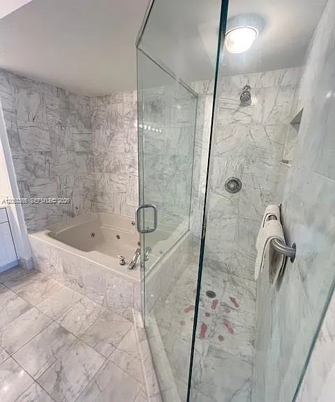 3600 Yacht Club Dr #504 — Photo 3