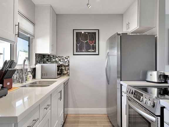 4th image of 4600 N 68th St Unit 322