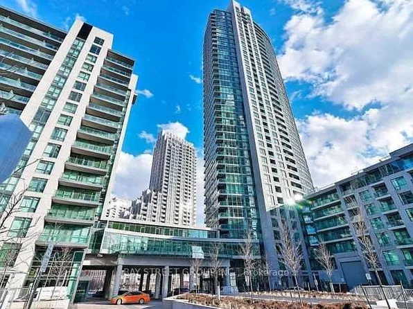 215 Fort York Blvd, Toronto, ON