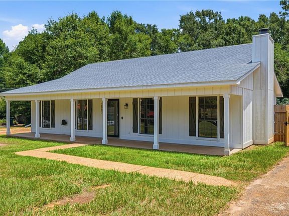 3rd image of 2863 Cottage Glenn Dr E