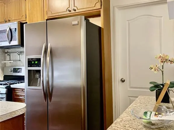 83-75 Woodhaven Boulevard image 7 of 11