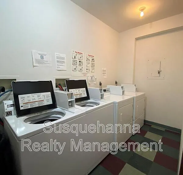 402 W Frederick St #302 — Photo 6