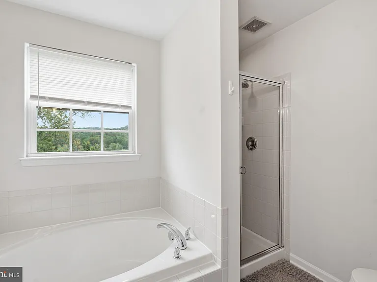 1908 Orchard Hill Dr — Photo 20