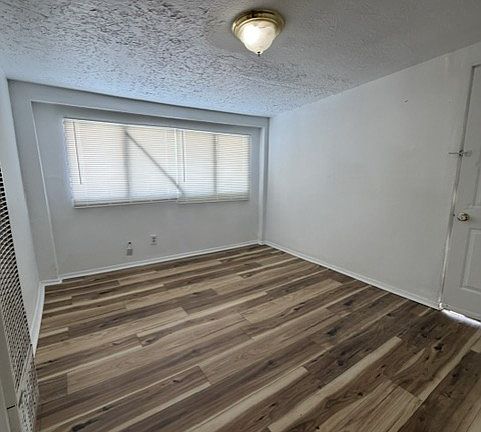 3rd image of 2115 Rice Ave NW