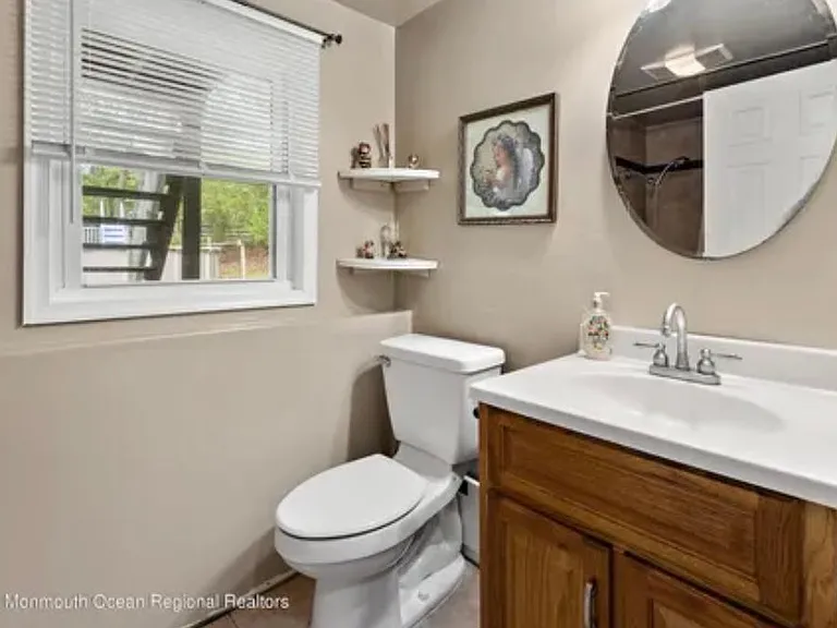 404 Chandler Rd — Photo 6