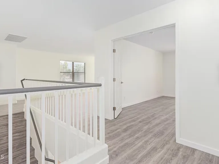 9329 W Highland Ave — Photo 5