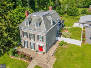 806 Holly Pike, Mount Holly Springs, PA 17065