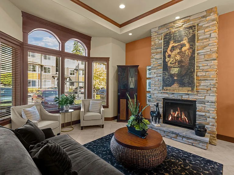 Little Tuscany Apartments & Townhomes — Photo 4