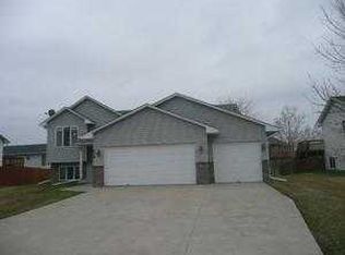 804 Walnut St S, Belle Plaine, MN 56011