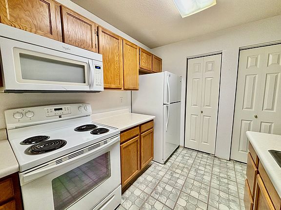 5th image of 1225 W Prospect Rd APT Q20